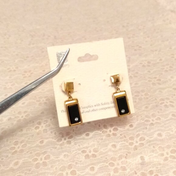 Vintage Onyx Gold Tone Dangle Drop Earrings Timeless VTG Jewelry - Picture 4 of 8